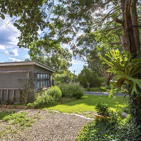 Wisteria Cottage Wyberba Exterior foto