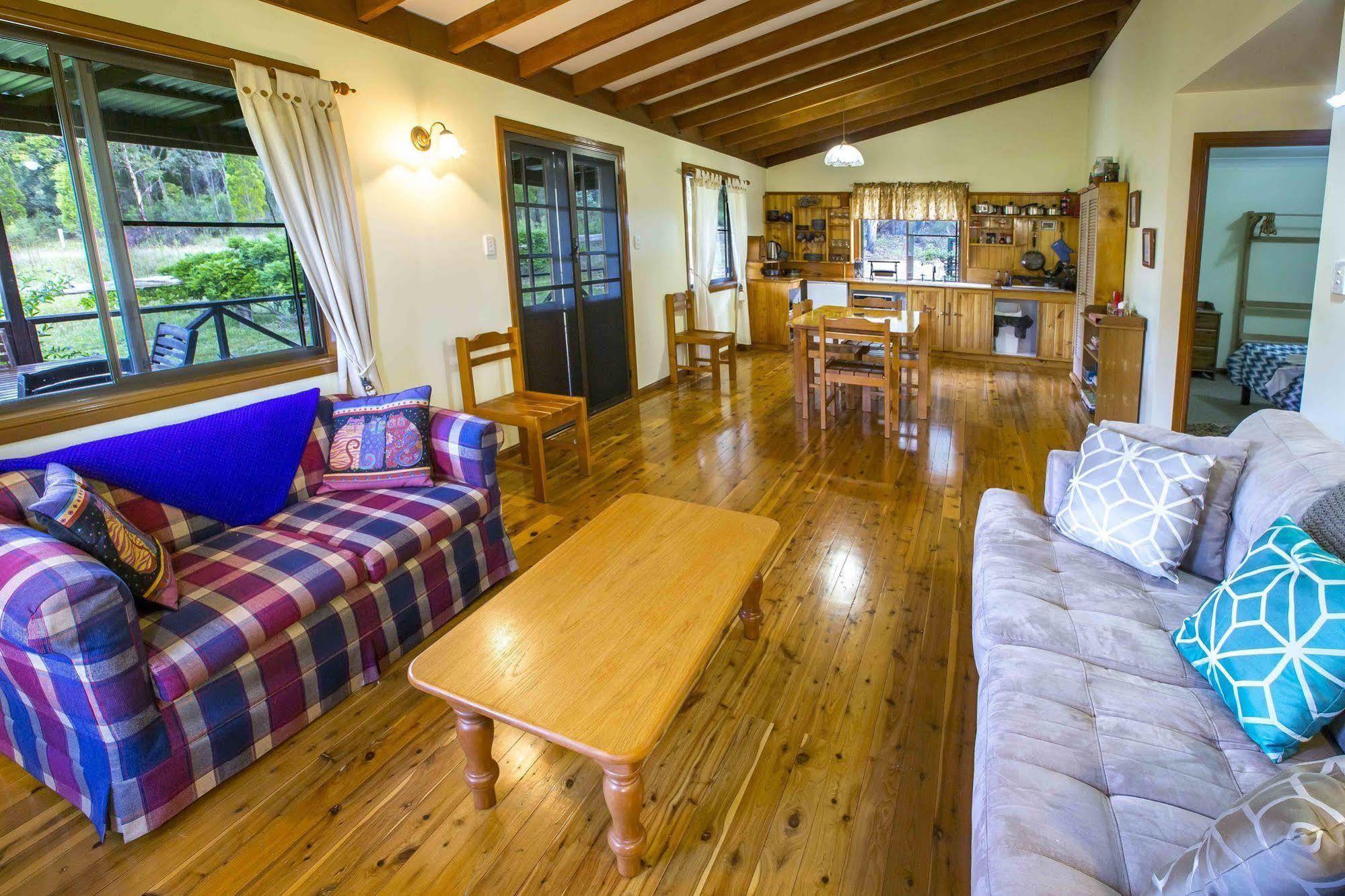 Wisteria Cottage Wyberba Exterior foto